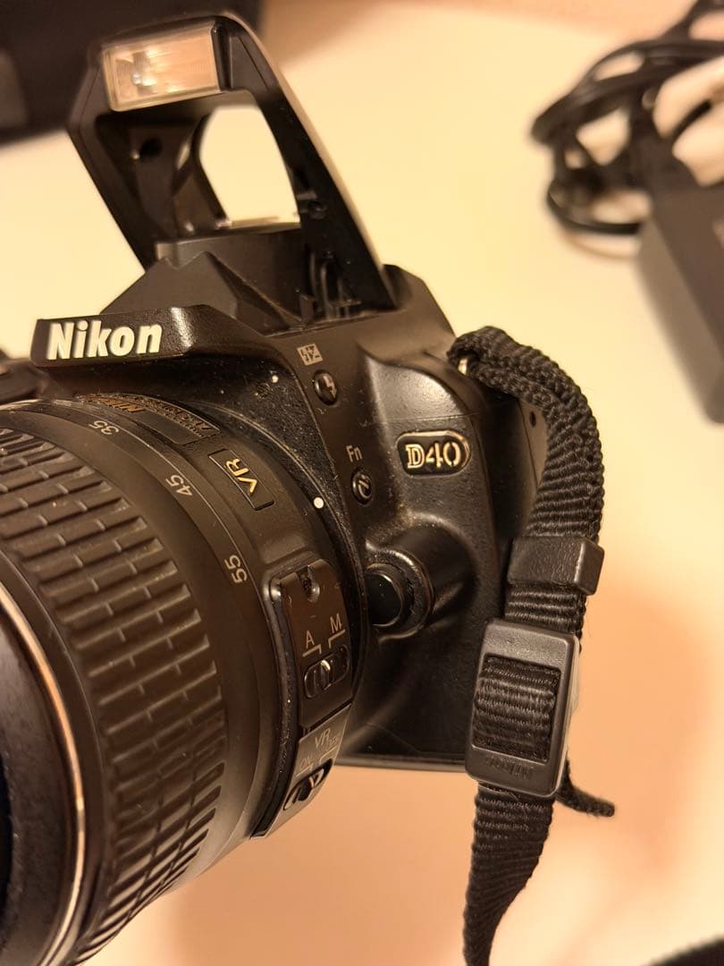 Nikon D40 デジタル一眼レフカメラ ニッコールDX 18-55mm