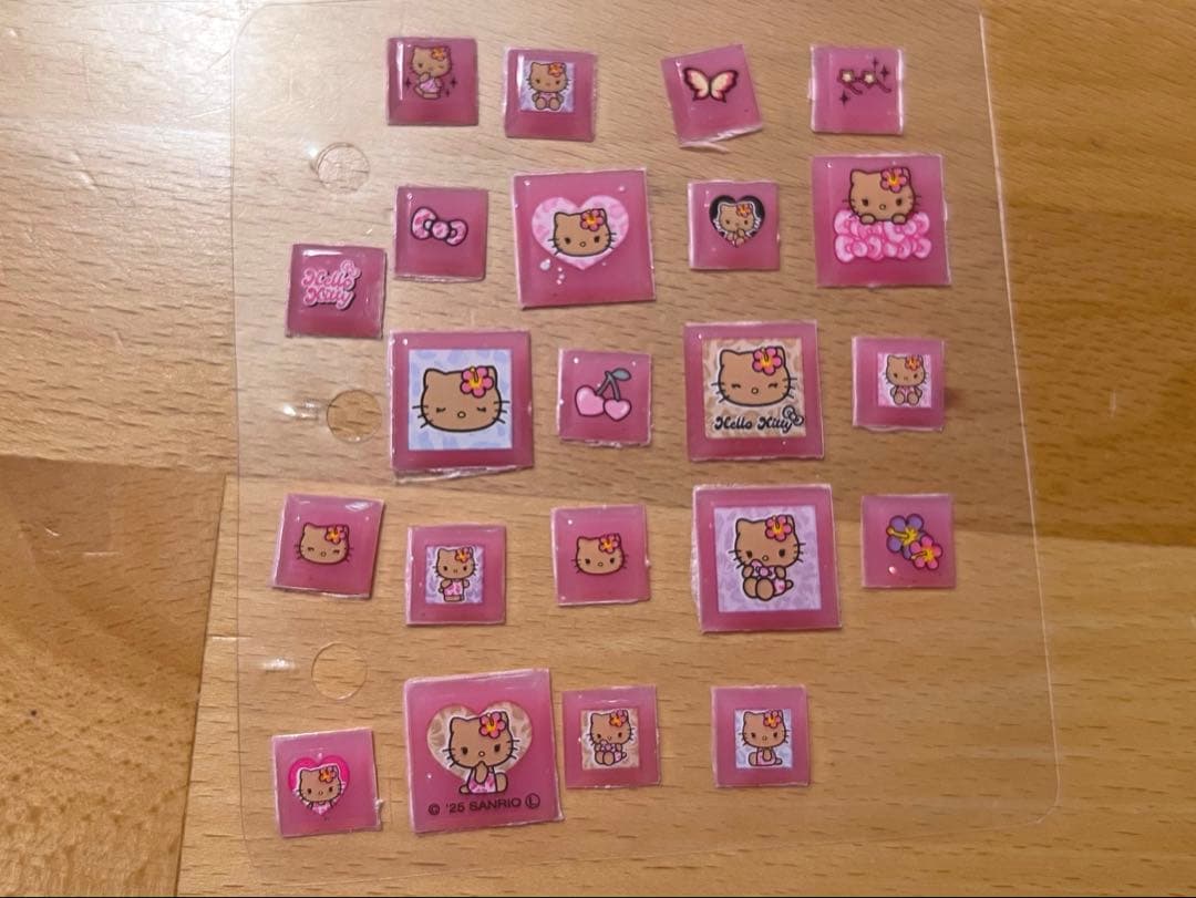 シール帳 完成品 たまごっち多め キーホルダー付き