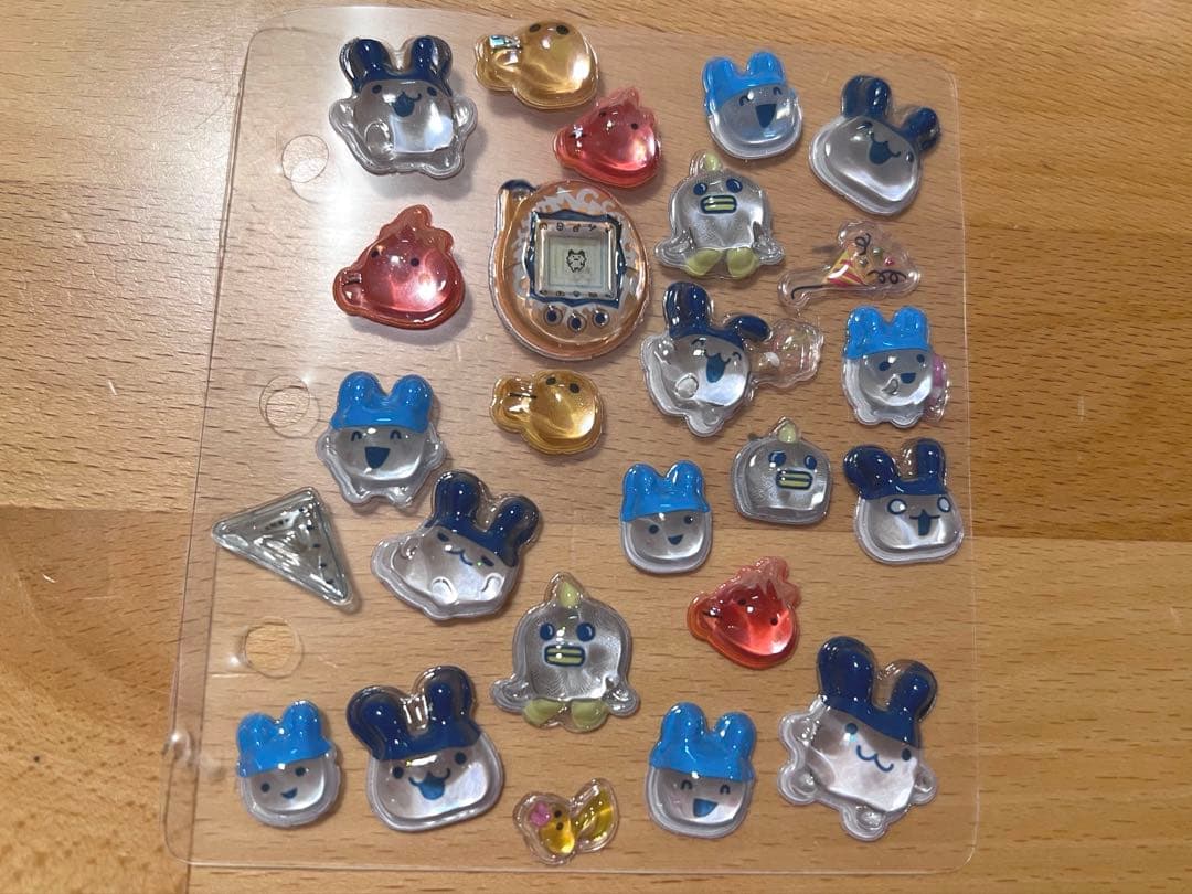 シール帳 完成品 たまごっち多め キーホルダー付き