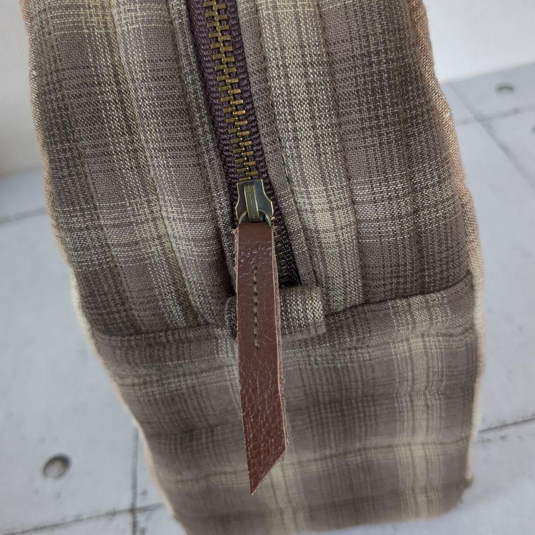 パッチワーク　カントリーハウスのバッグ