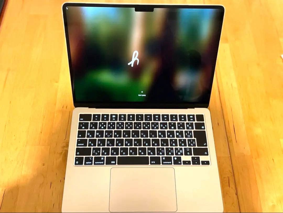 美品 MacBook Air 2024 13インチ M3 16GBスターライト