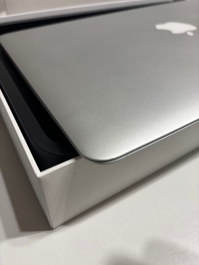 Apple MacBook Air 13inch 2017 箱付き