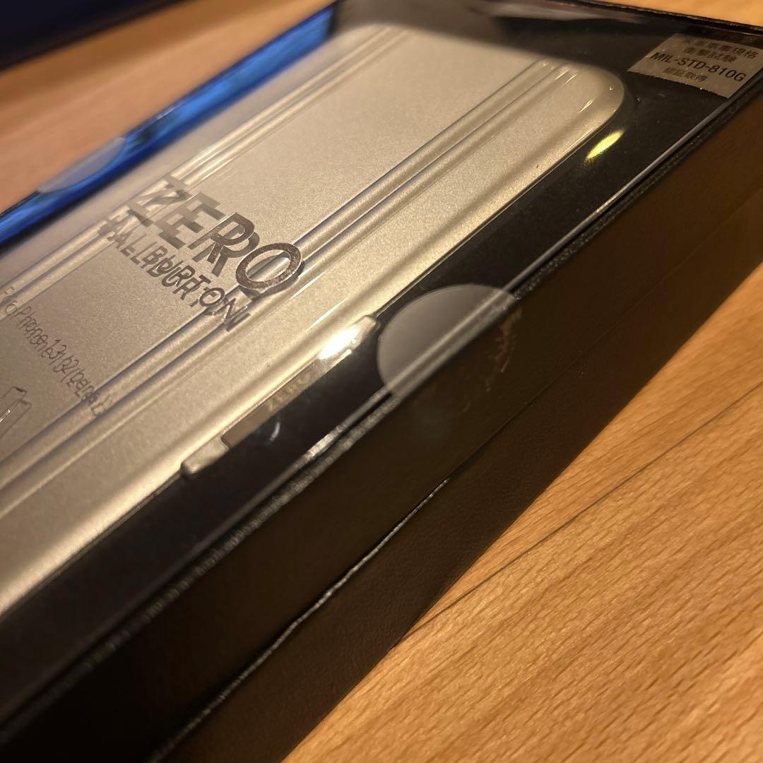 【未開封】ZERO HALLIBURTON iPhone15/14/13兼用