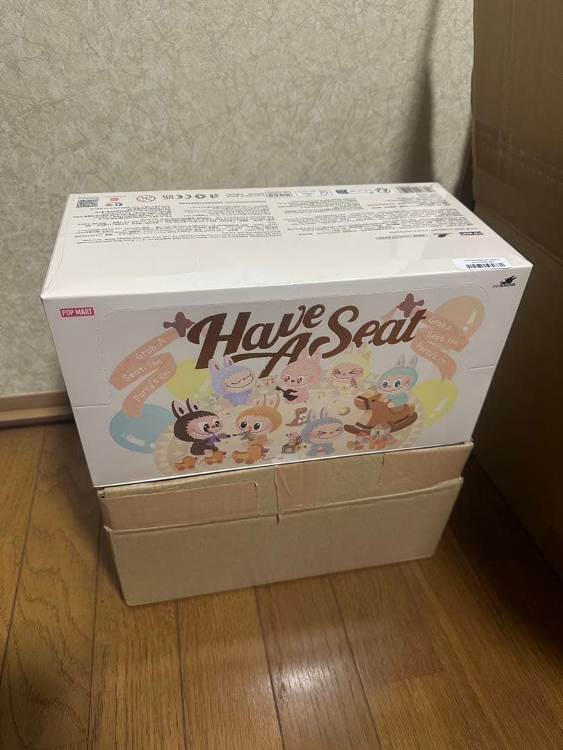 THE MONSTERS Have a seat ぬいぐるみ ラブブ