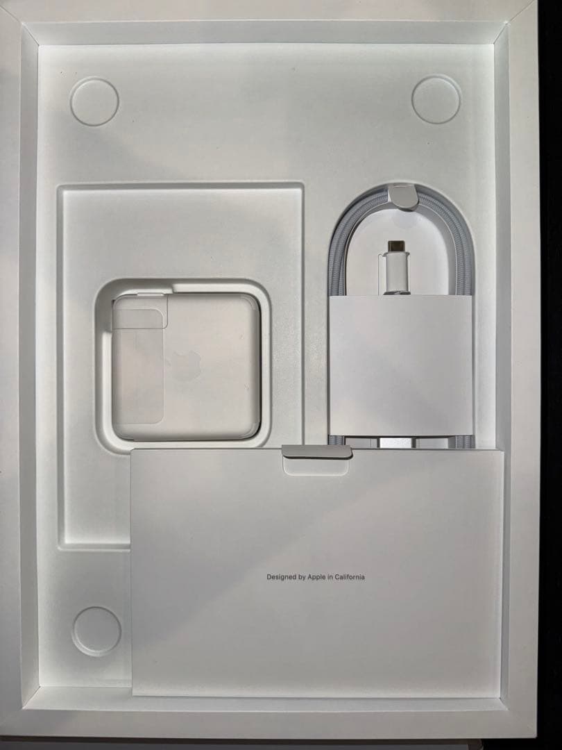 MacBook本体 Apple MacBook Pro M1Pro 16GB / 512GB