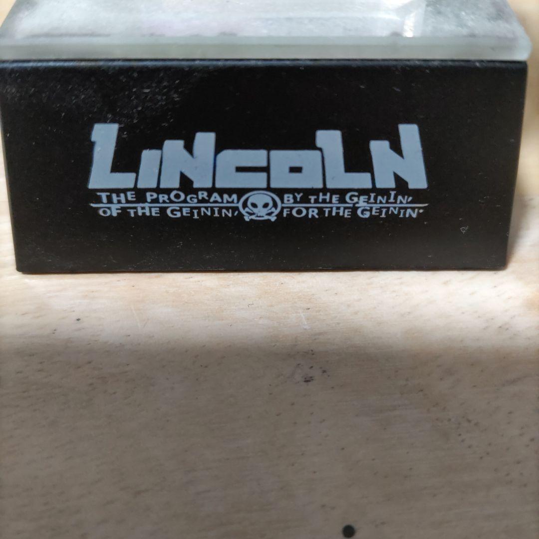 超希少販売終了品　レア商品　LINCOLN クリスタルフィギュア LED付き