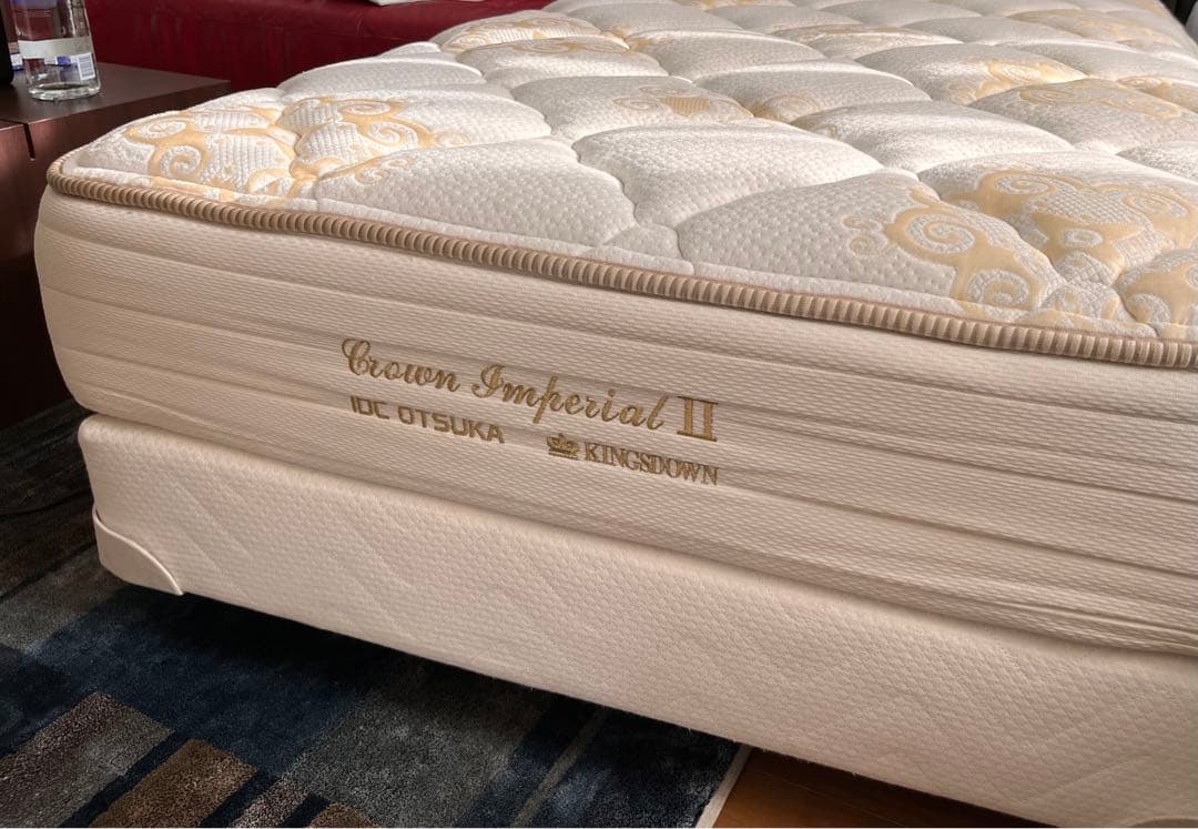 送込み　キングスダウン 大塚家具 シングル　ベッドフレーム、ベッドマット、ボトム