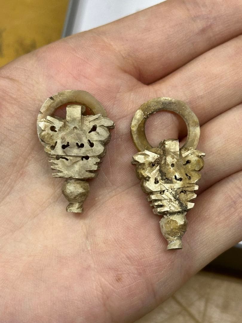 砡 5 點 和田玉 清時代耳環 中國古美術 小物アクセサリー
