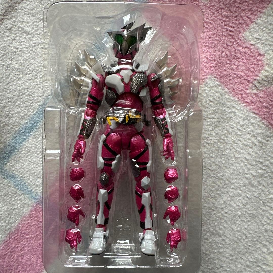 SHFiguarts 仮面ライダーゼロワン、滅、迅２点セット