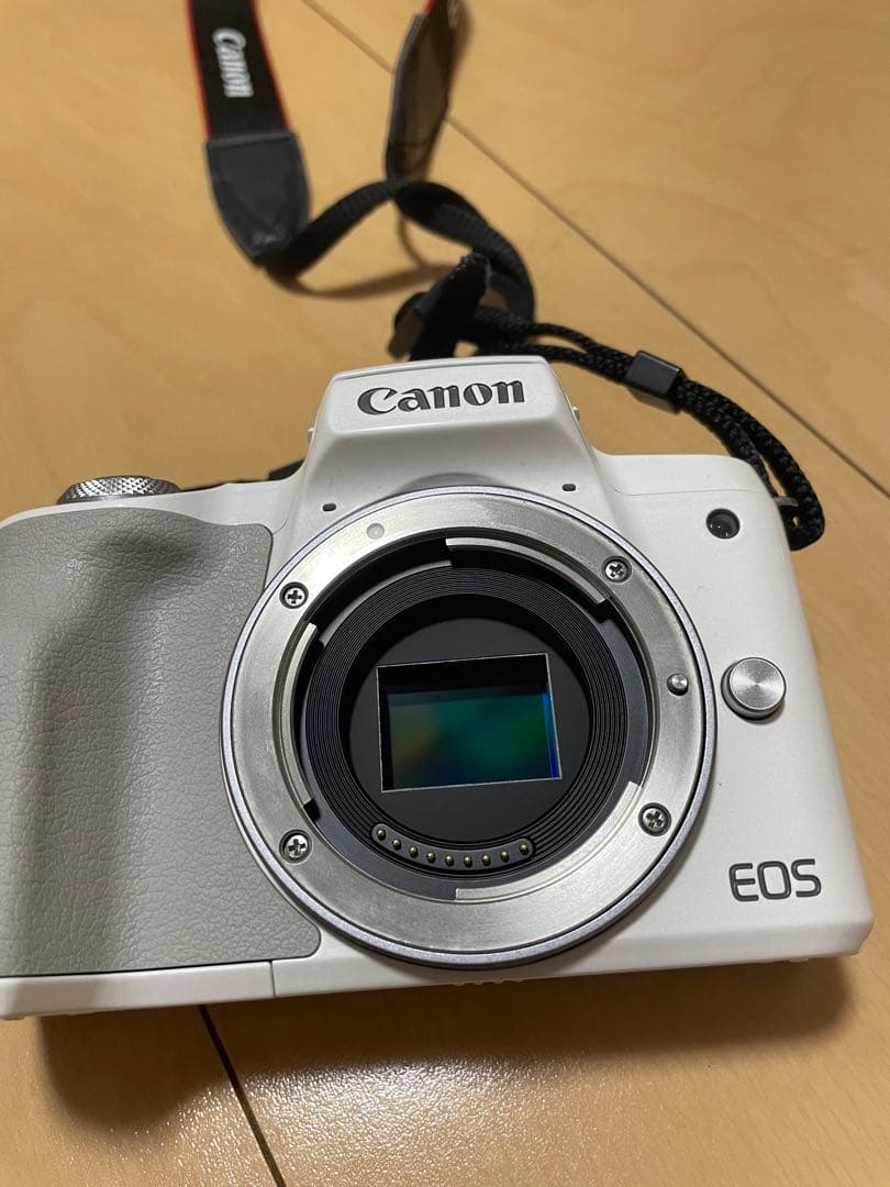 Canon EOS Kiss M ミラーレス一眼　レンズセット