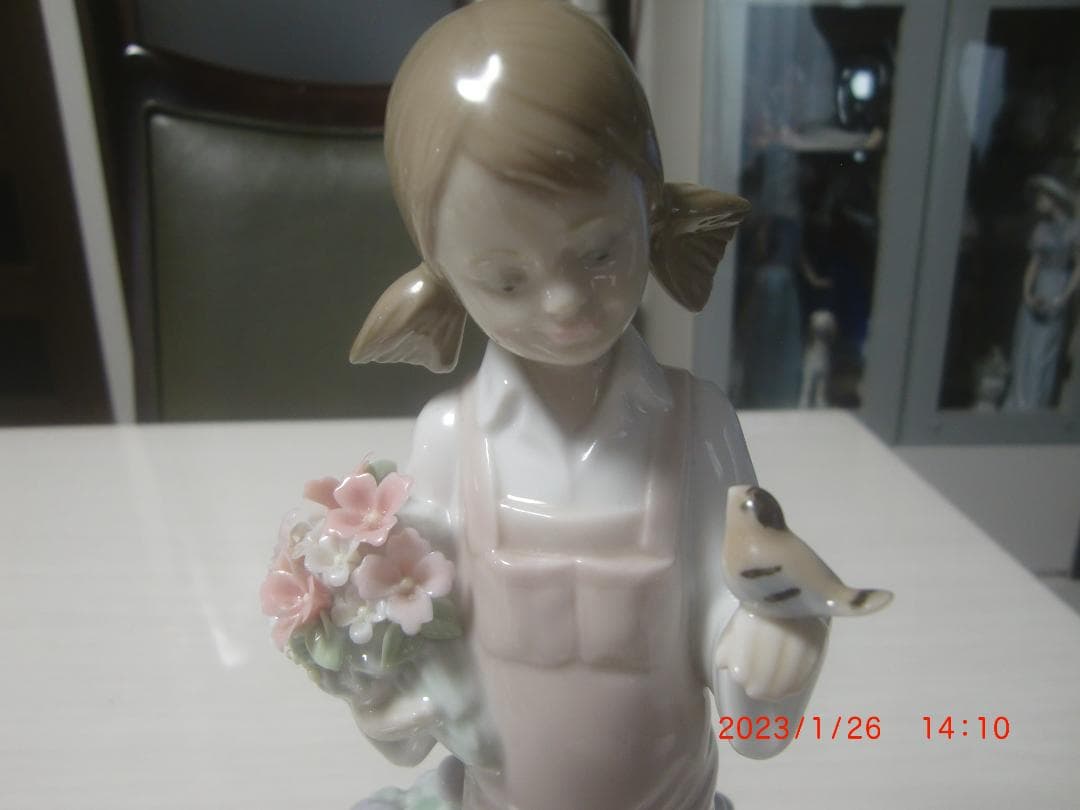 LLADRO　リヤドロ　【小鳥と話す少女】置物　リアドロ　インテリアＬ189