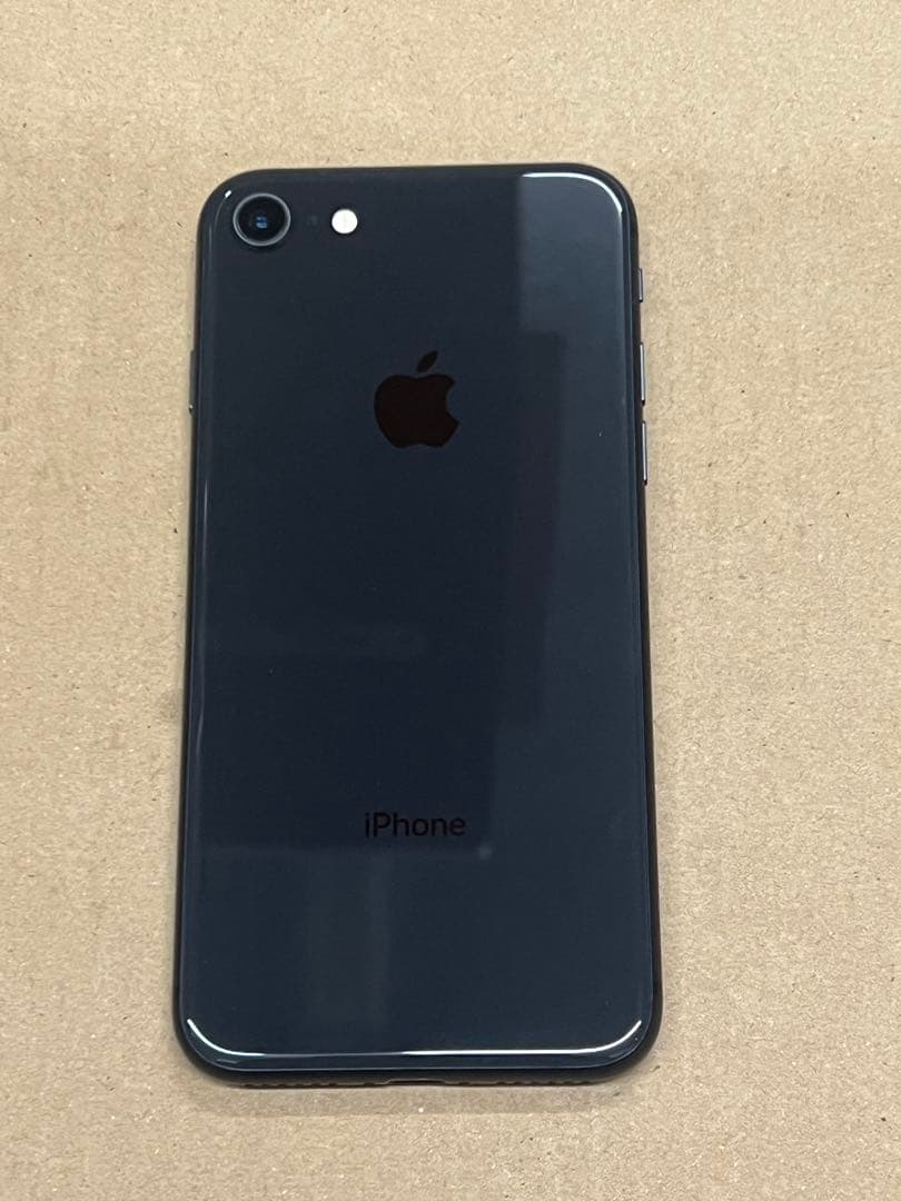 ⭐︎美品⭐︎Apple iPhone 8 スペースグレー バッテリー新品100%