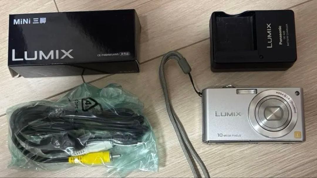 【p】Panasonic DMC-FX37デジタルカメラ（純正ケース付）