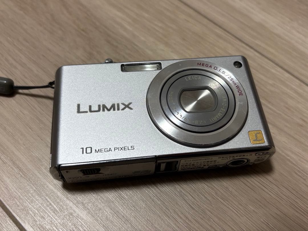 【p】Panasonic DMC-FX37デジタルカメラ（純正ケース付）