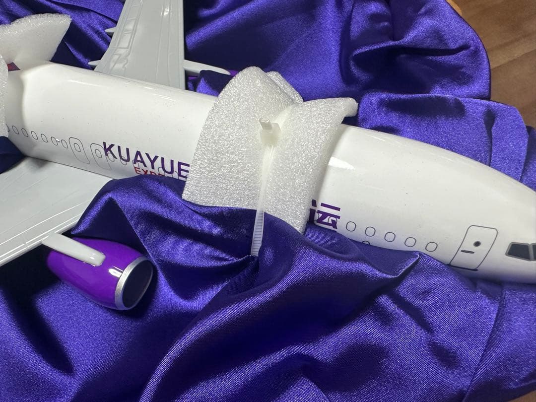 超大サイズ 飛行機模型 Kuayue航空 1/85 Boeing 737-800