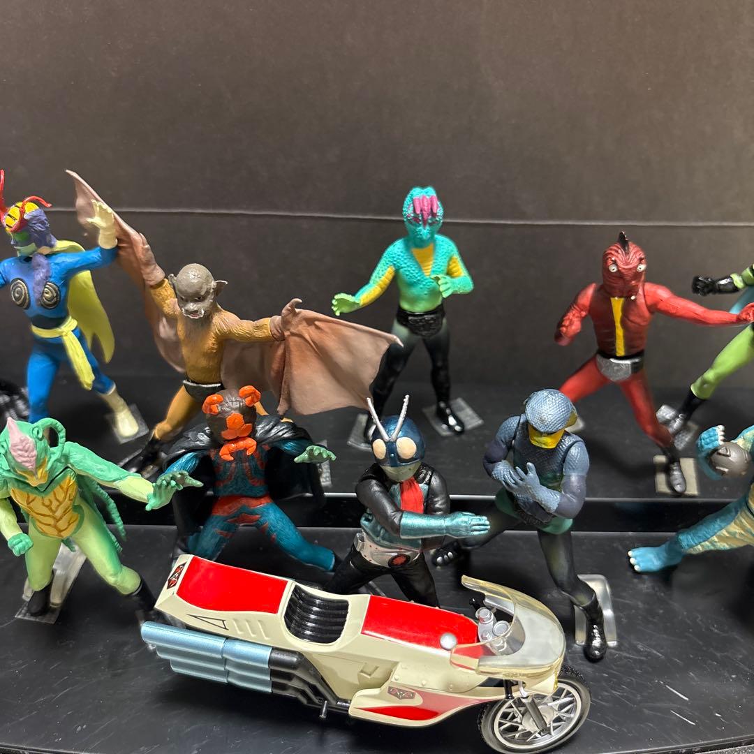 初代仮面ライダー &全11体怪人フィギュアセット サイクロン付き