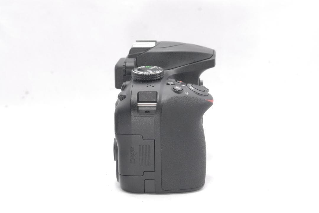 届いてすぐ使える✨Nikon D3400 デジタル一眼レフカメラ　標準　レンズ