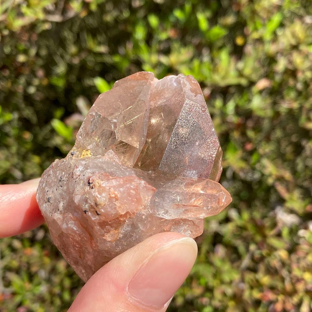 ルチルクォーツ 原石 ポイント クラスター