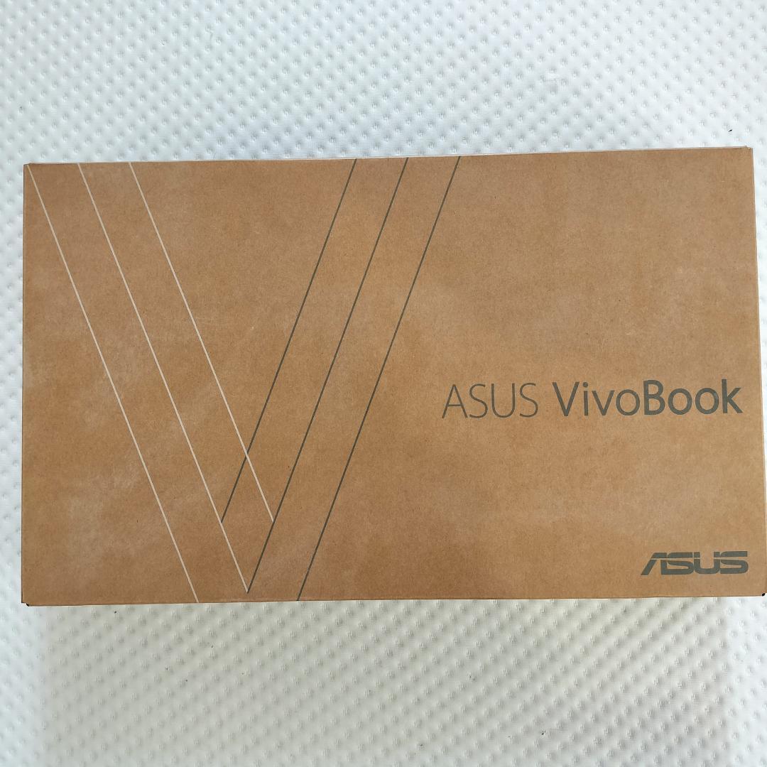 ASUS Vivobook15 15.6インチ Ryzen 7 16G