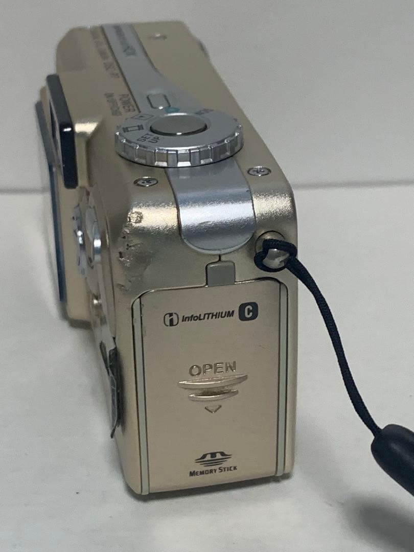 SONY Cyber-shot DSC-P7 サイバーショット　ゴールドカラー