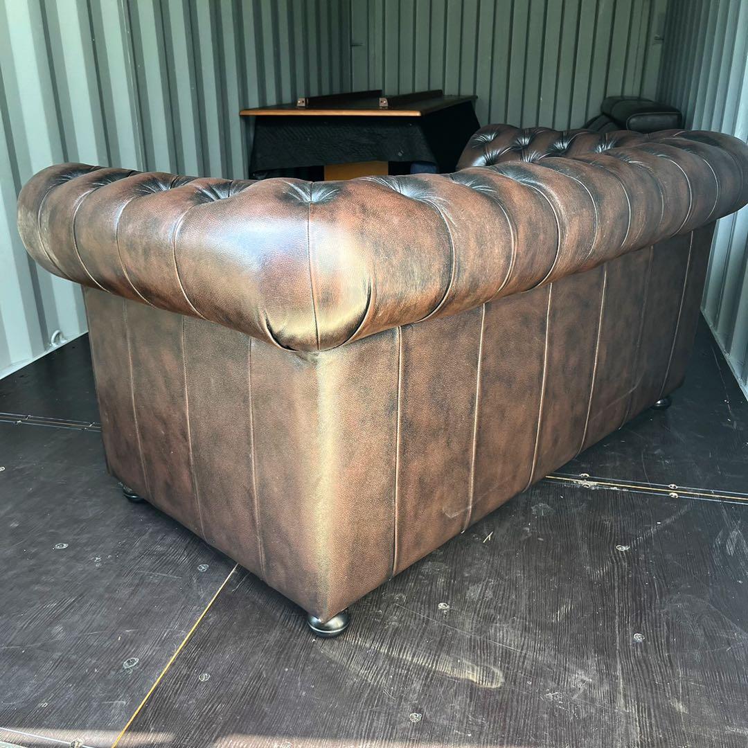 取付無料！総本革 おしゃれアンティークブラウンチェスターフィールド2Pソファ✨