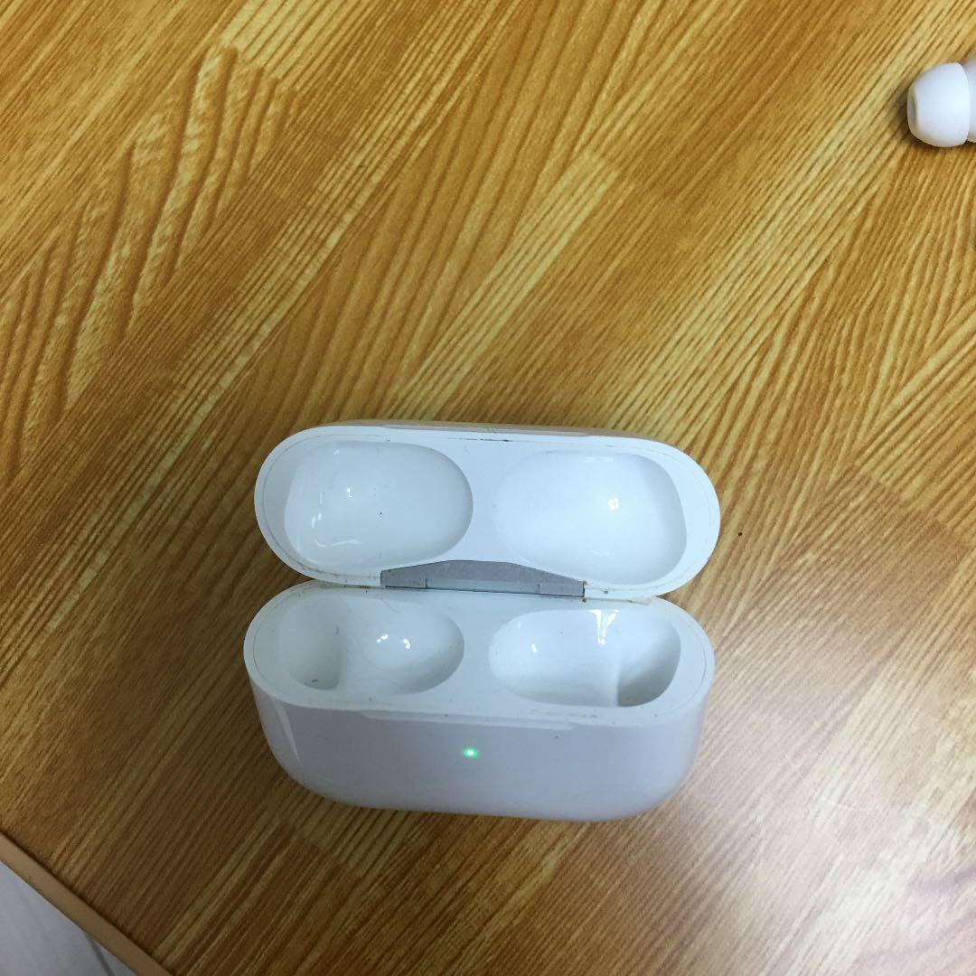 Apple AirPods Pro ケース