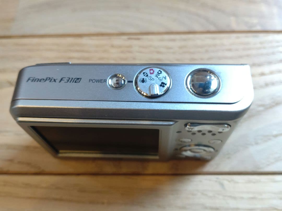 中古動作品☆送料無料　FUJIFILM FinePixF31fd