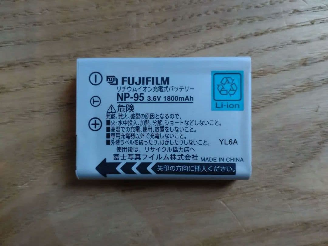 中古動作品☆送料無料　FUJIFILM FinePixF31fd