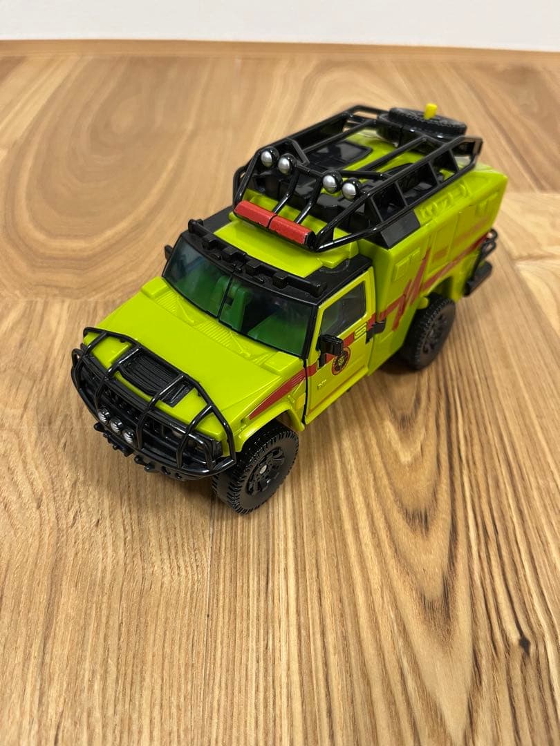 トランスフォーマー オプティマス　バンブルビー　　アイアンハイド