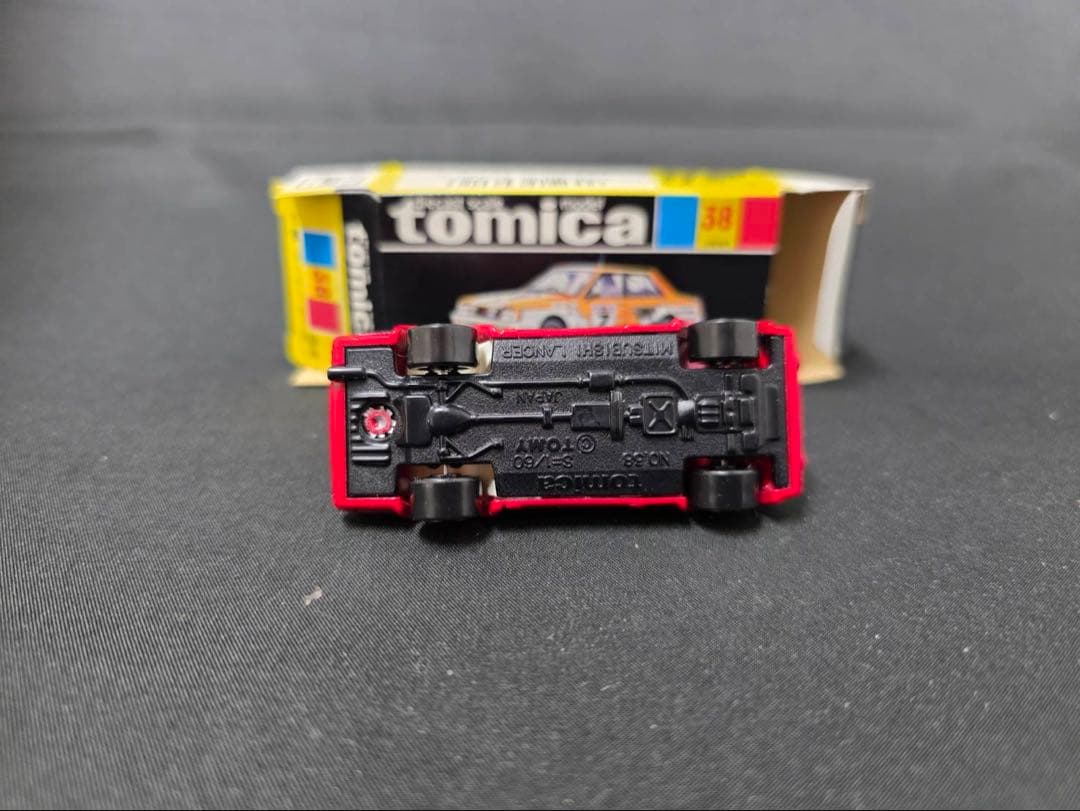 トミカ黒箱38三菱ランサーターボ (日本製)