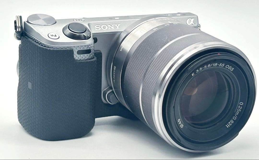 SONY 軽量ミラーレス一眼レフカメラ　NEX-5R+ズームレンズSEL1855