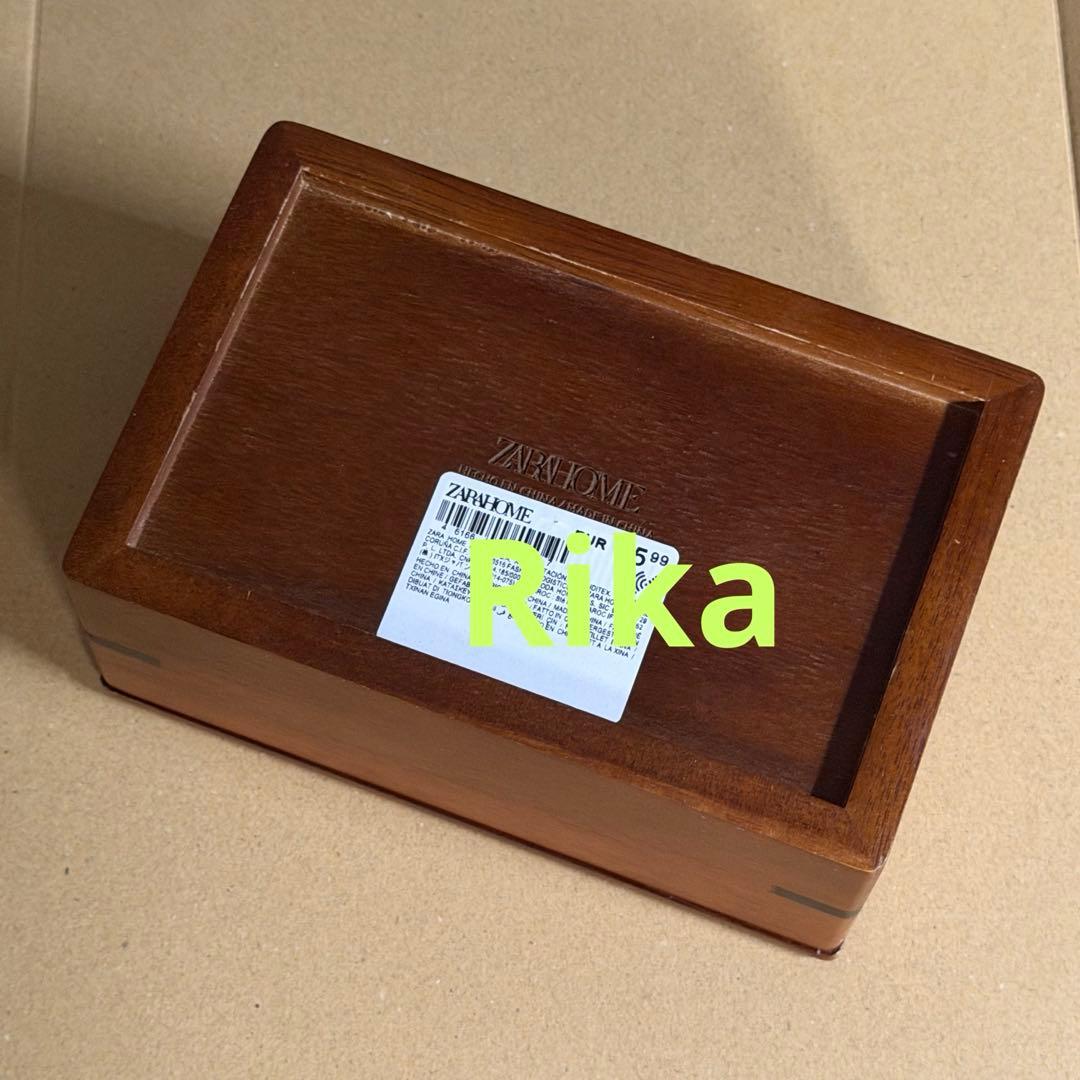 ZARA  ウッドジュエリーボックス