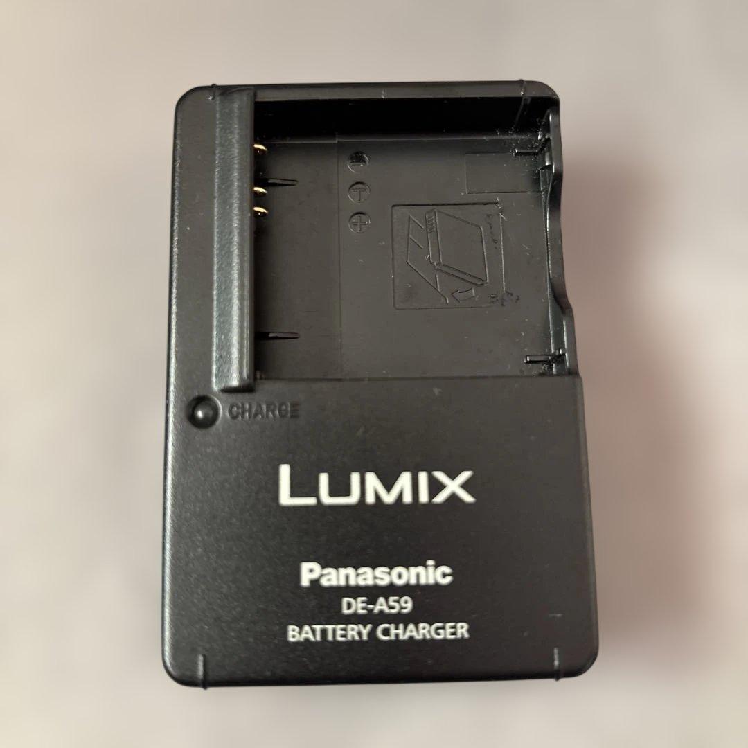 Panasonic　LUMIX DMC-FX60　デジカメ
