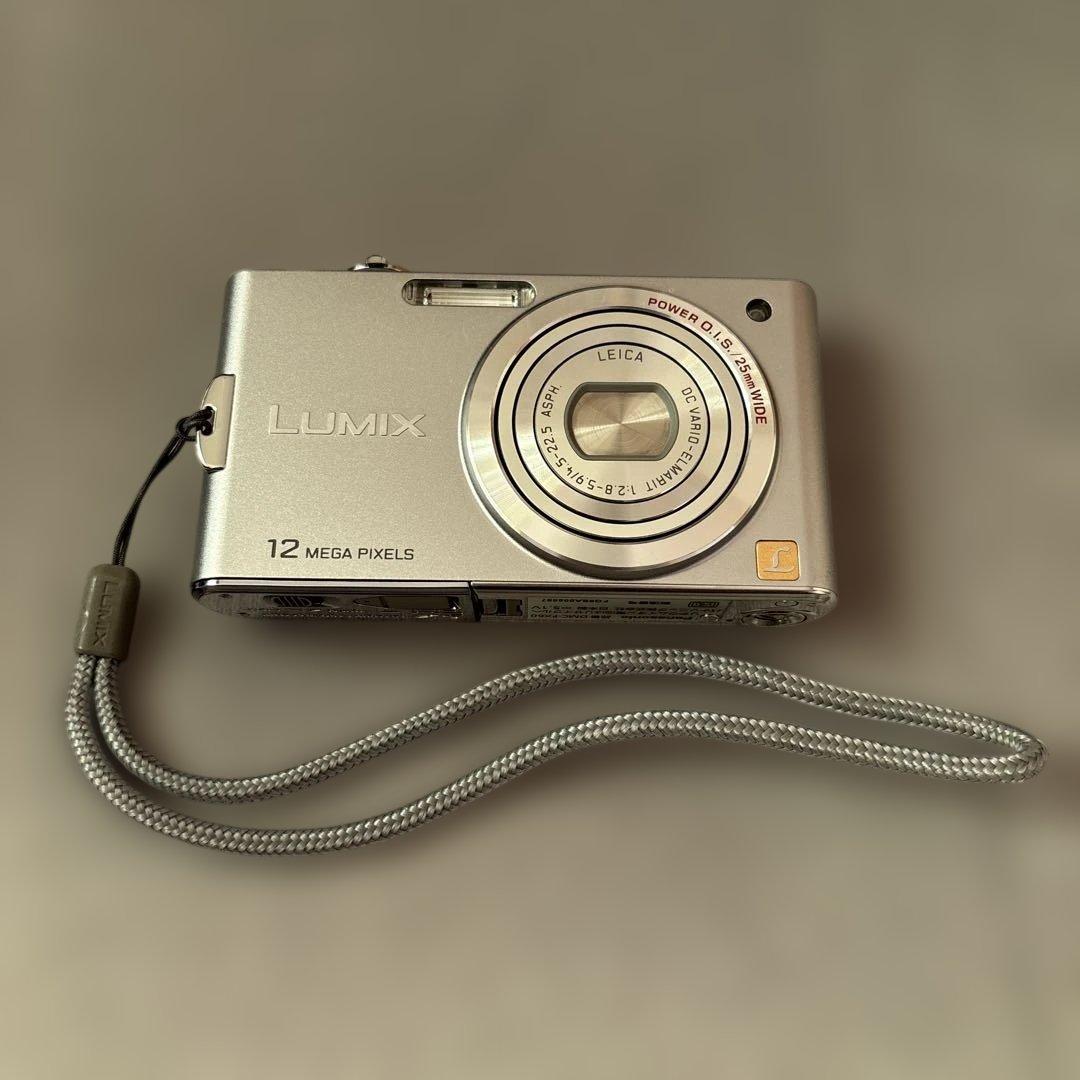 Panasonic　LUMIX DMC-FX60　デジカメ
