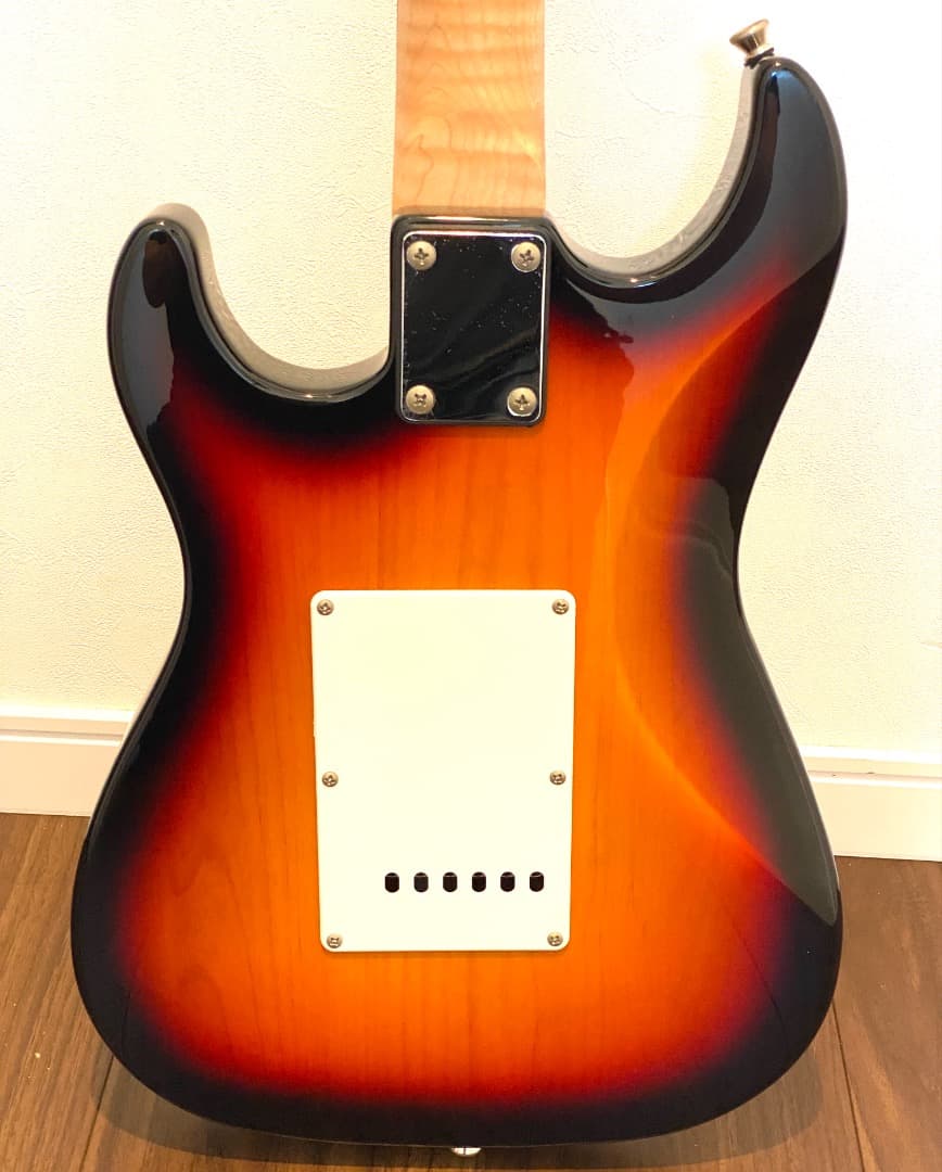 美品【送料込み】Bacchus キッズ ミニ ギター GS-Mini/R 3TS