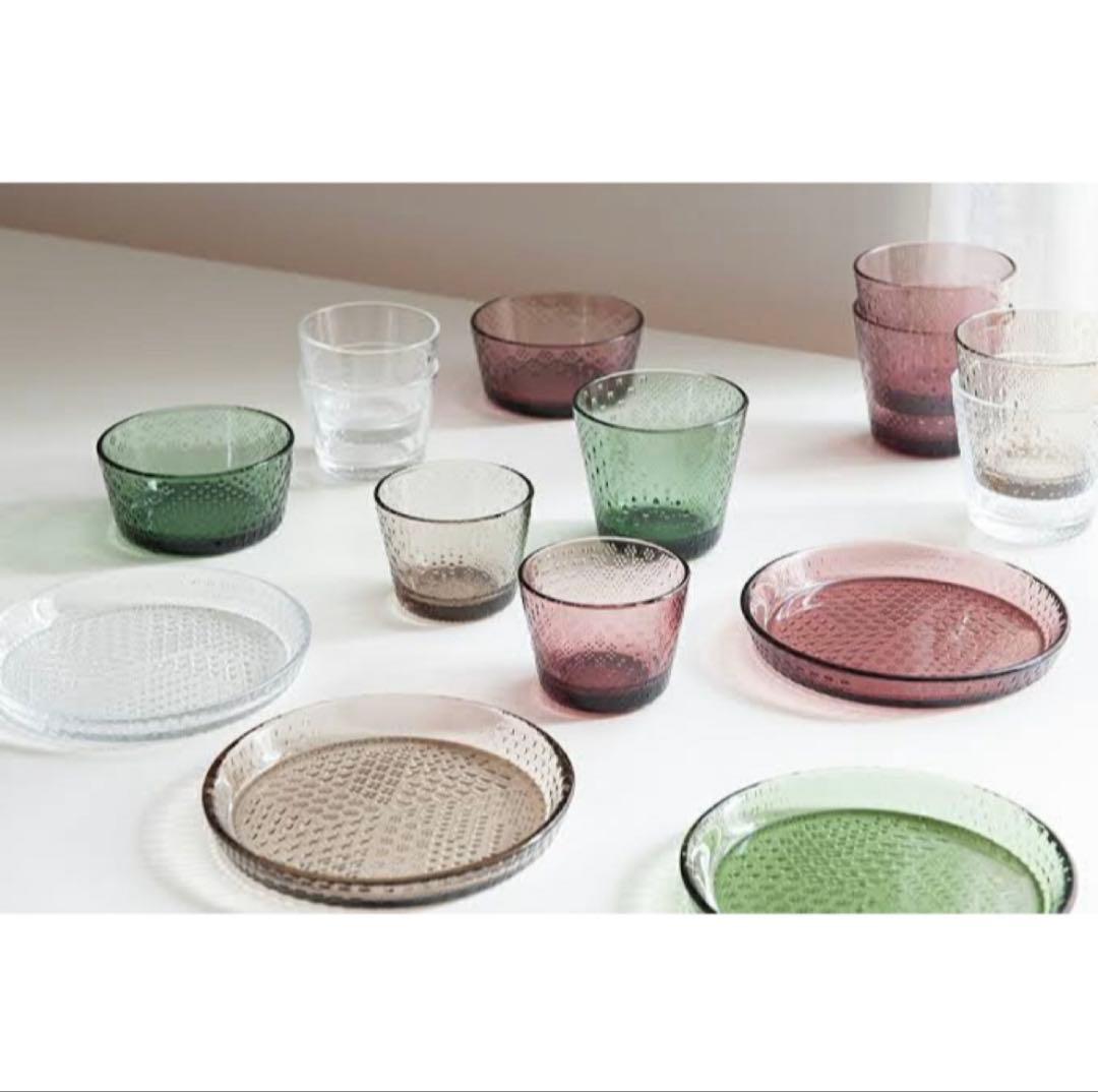 新品イッタラツンドラ プレート アクア リネン グリーン カルーナ