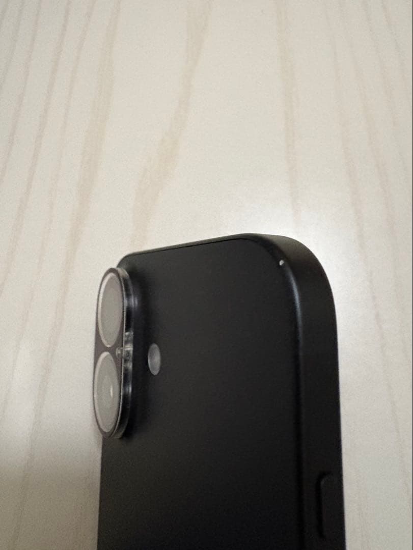 ayam　iPhone16ブラック 128GB 最大容量96%