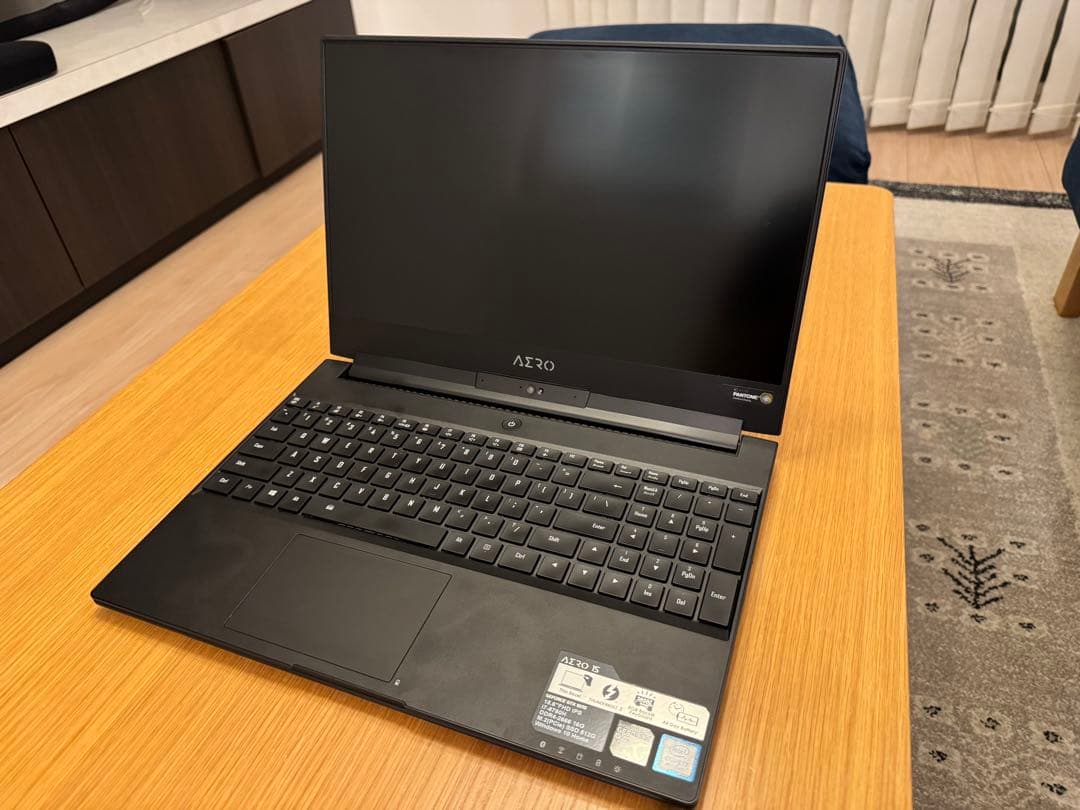 ゲーミングPC GIGABYTE AERO 15XV8