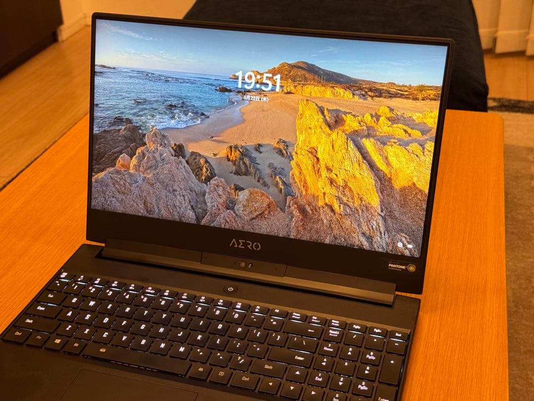 ゲーミングPC GIGABYTE AERO 15XV8