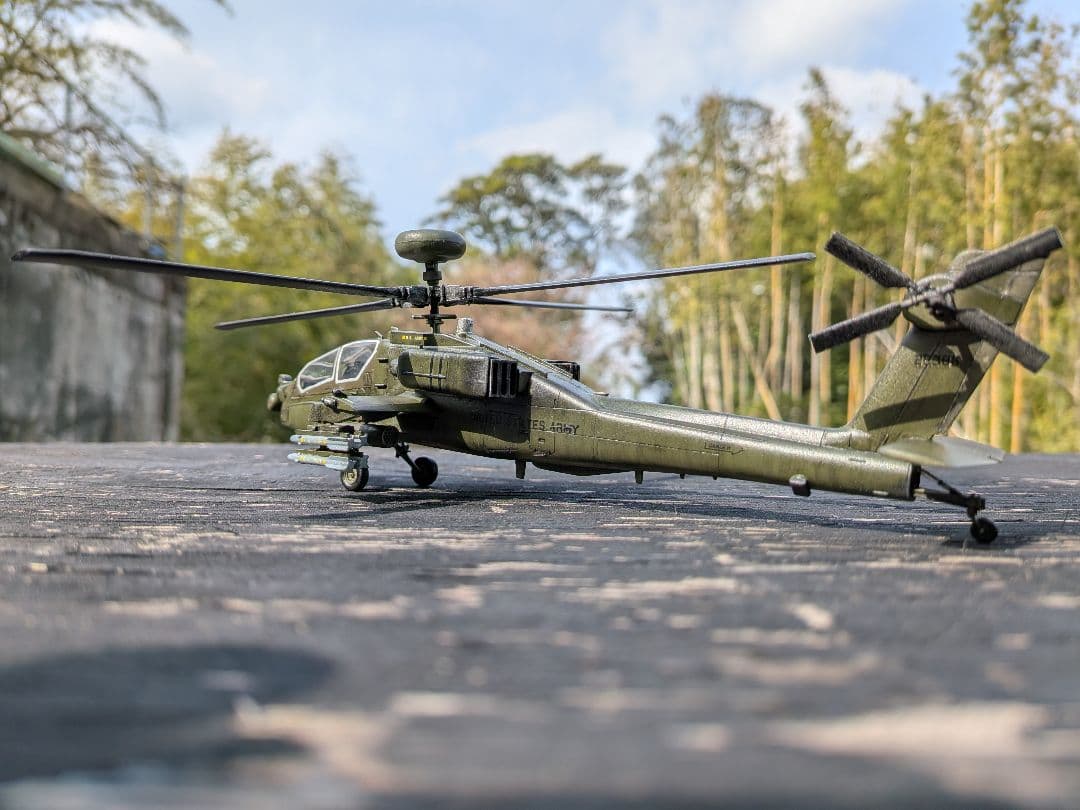 【全塗装完成品】ハセガワ 1/72 AH-64 アパッチ ロングボウ 米陸軍