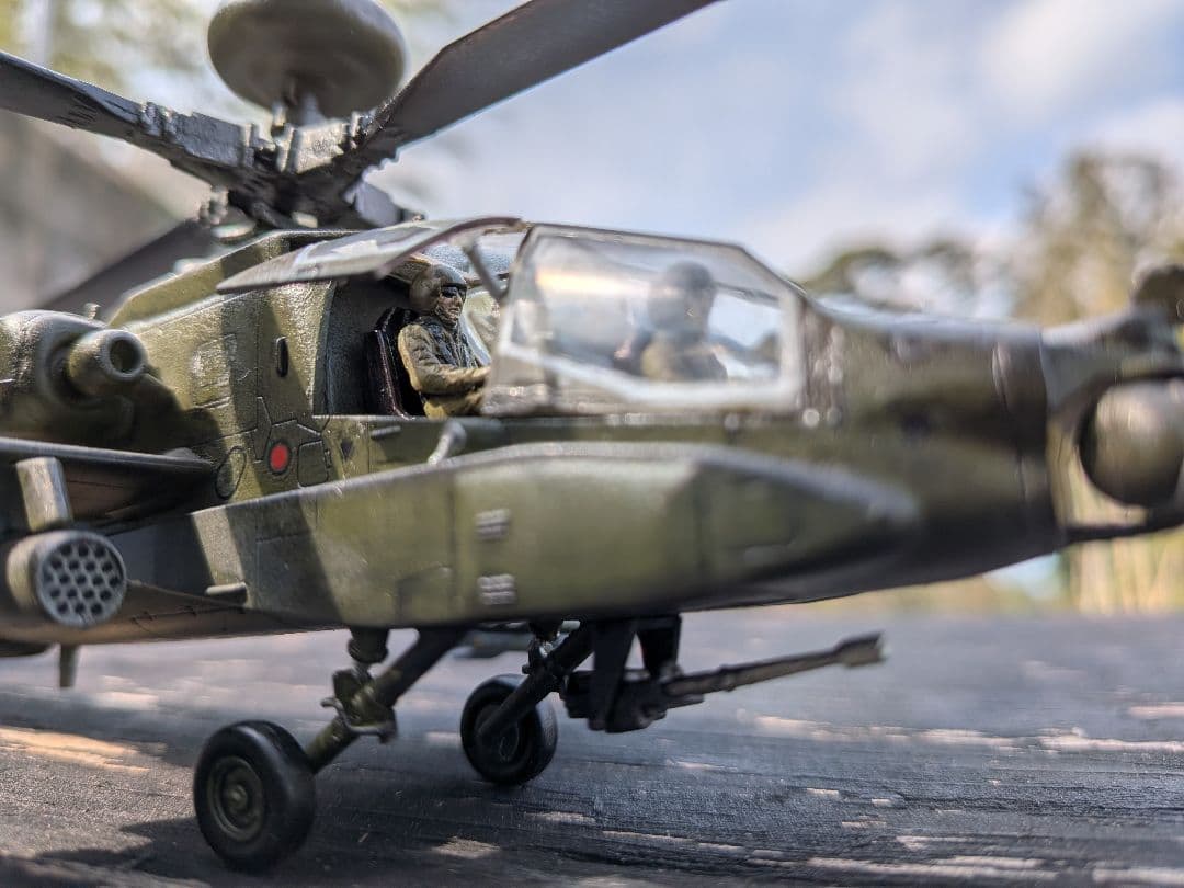 【全塗装完成品】ハセガワ 1/72 AH-64 アパッチ ロングボウ 米陸軍