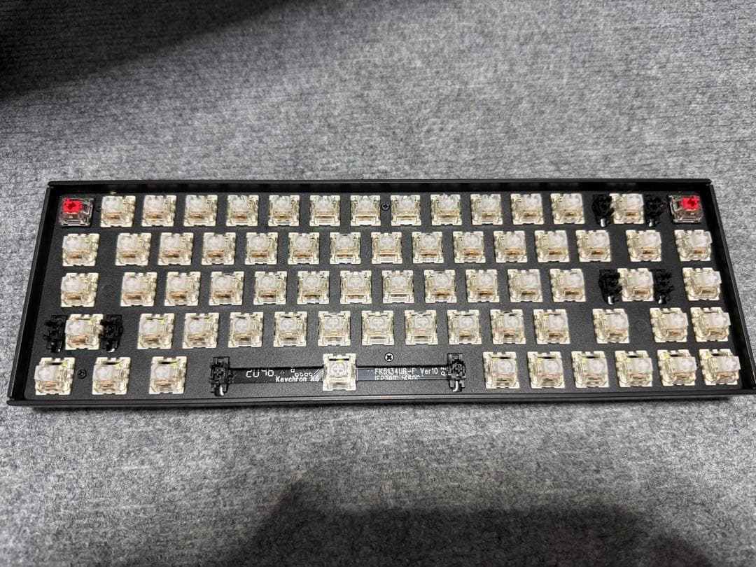 キークロン k6 キーボード　キーキャップ付属