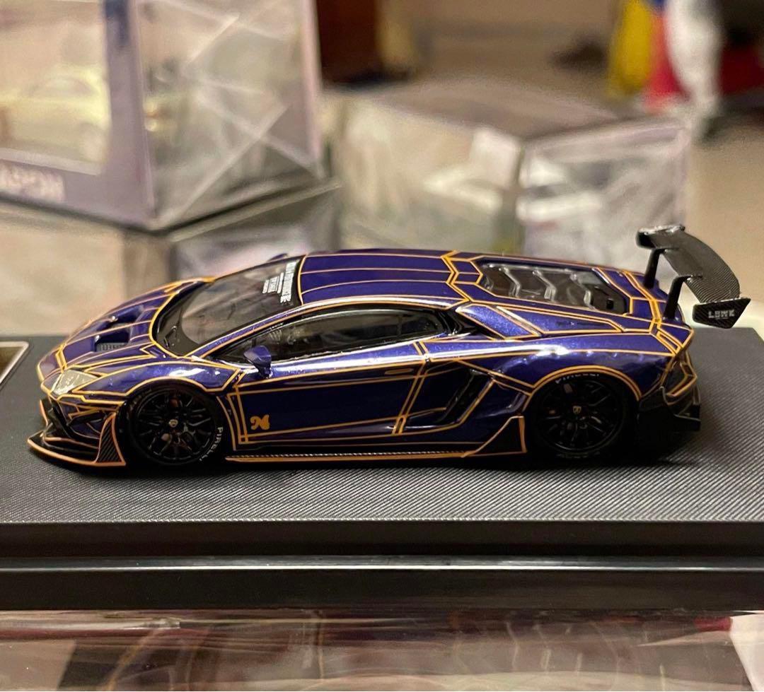 Star Model 1/64 ランボルギーニ アヴェンタドール 紫色