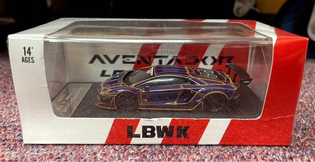 Star Model 1/64 ランボルギーニ アヴェンタドール 紫色