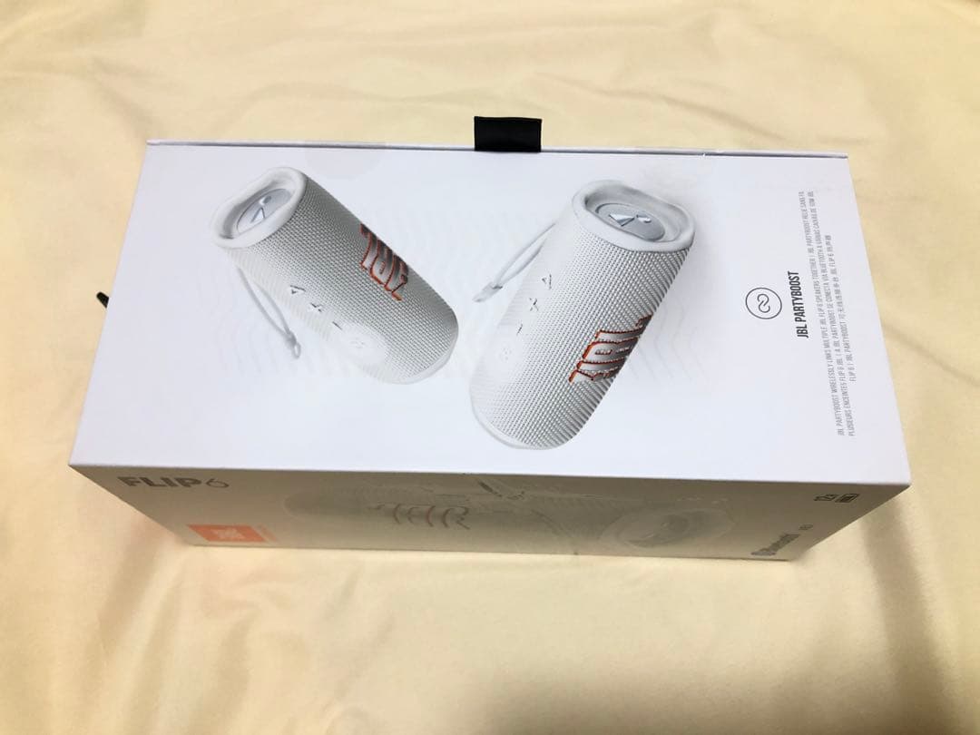 新品未開封　JBLFLIP6 ポータブル Bluetooth スピーカー 白
