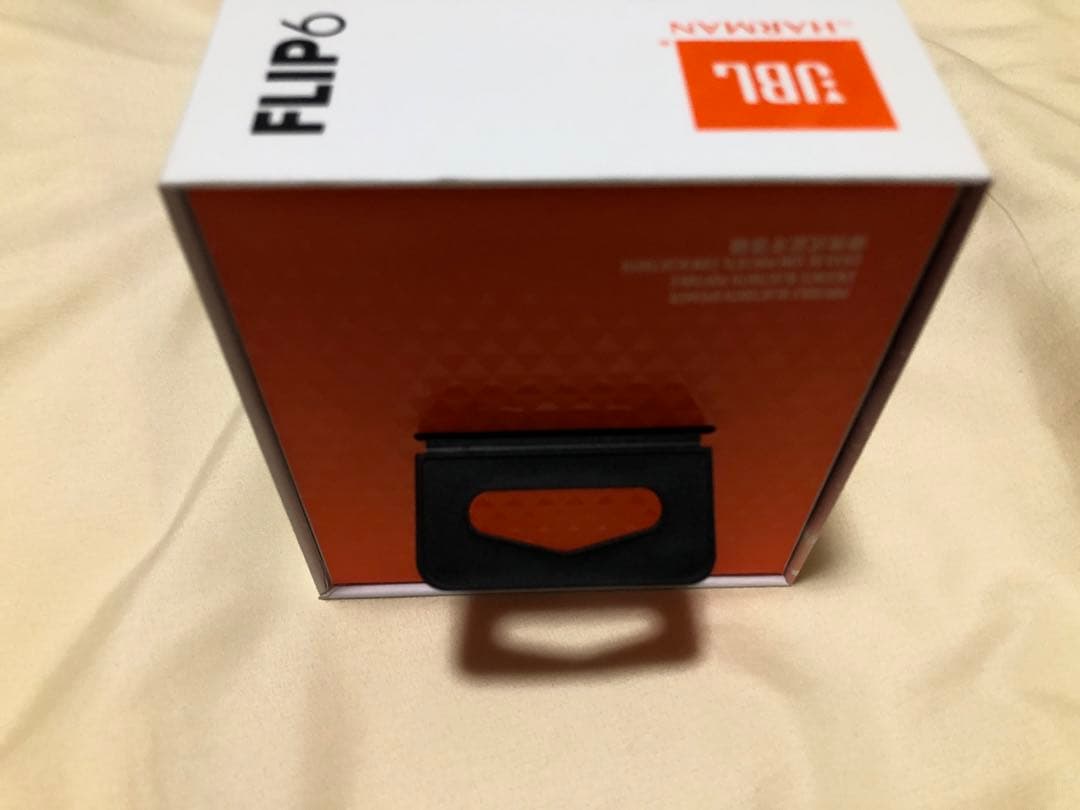 新品未開封　JBLFLIP6 ポータブル Bluetooth スピーカー 白