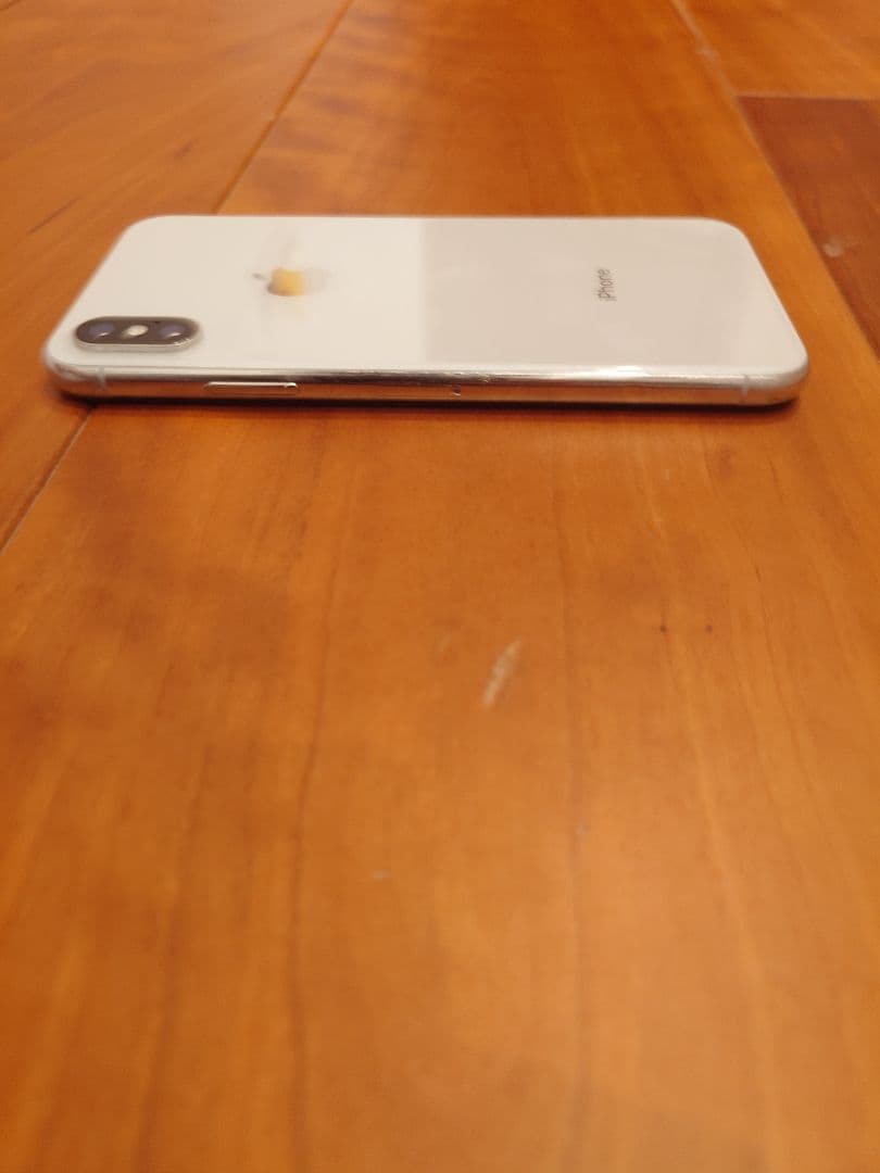 【整備済/即発送】iPhone X 256GB 100% SIMフリー