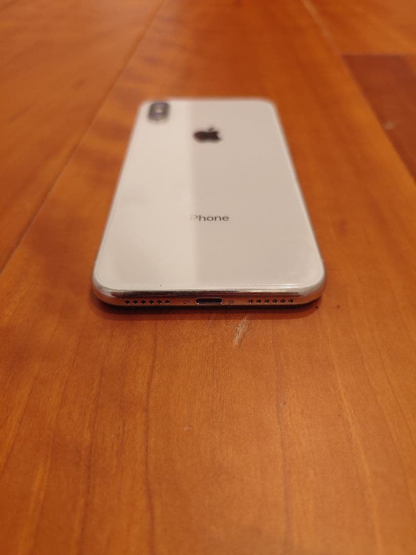 【整備済/即発送】iPhone X 256GB 100% SIMフリー