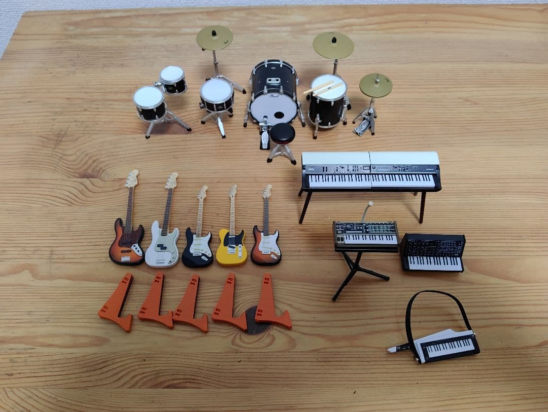 【開封済】Fender Korg Perl ミニチュアコレクション コンプセット