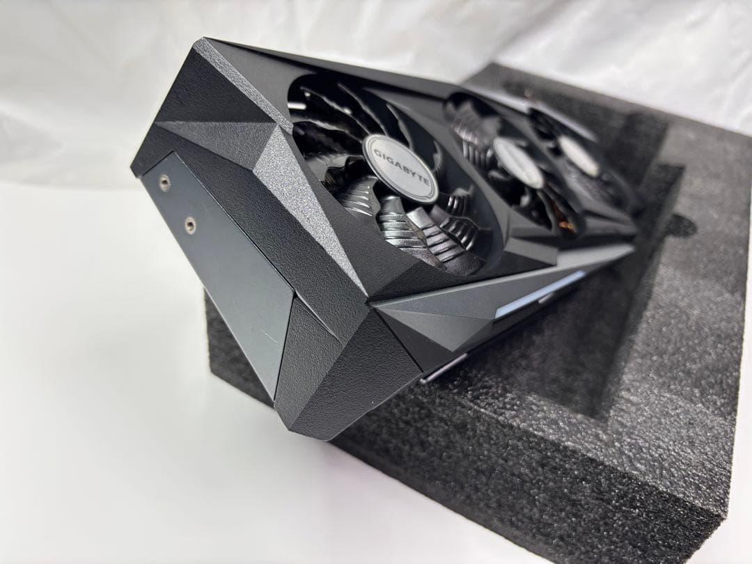 グラフィックボード・グラボ・ビデオカード GIGABYTE GeForce RTX 3090 GAMING OC 24G